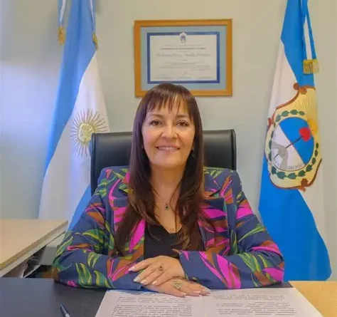 Chimbas estrenó alumbrado LED y la intendenta alertó por menores recursos