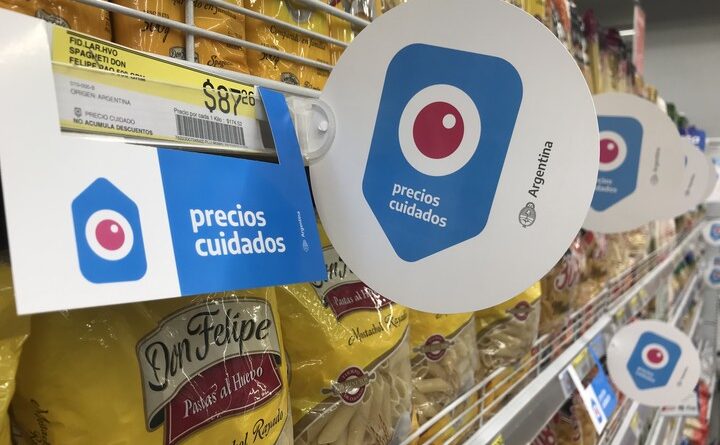 El Gobierno derogó Ahora 12, Cuota Simple, Precios Cuidados y otras normas de comercio interior